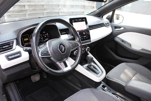 Renault CLIO 1.6 E-Tech Full Hybrid 145 techno