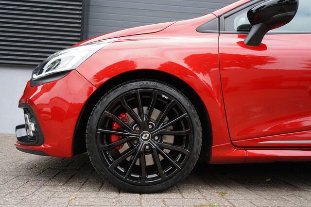 Renault CLIO 1.6 Turbo R.S. Trophy 220 pk / camera / keyless / stoelver.