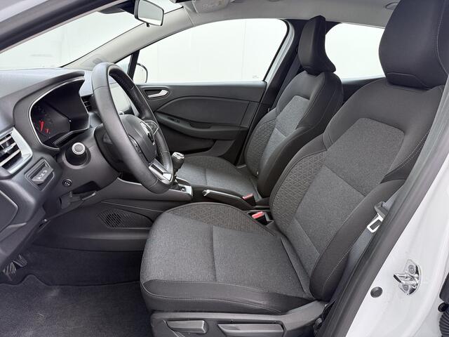 Renault CLIO **Gereserveerd** TCe 92pk 5drs Navi CruiseControl Dab Apple/Android Usb Bordherk. Lane-dep. Botswaarsch. Led Start/Stop Isofix Boordcomputer Bluetooth Elek.Ramen/Spiegels 1.0 TCe Zen
