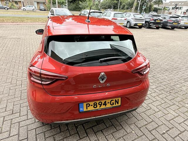 Renault CLIO 1.0 TCe Intens / Airco clima/ Navigatie/ Cruise/ Apple carplay/ PDC/ Camera/ LMV