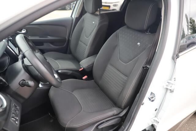 Renault CLIO Estate 0.9 TCe Limited 16 inch LMV Navigatie Bluetooth Airco Cruise Control Parkeersensor