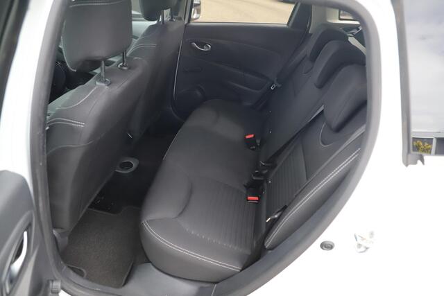 Renault CLIO Estate 0.9 TCe Limited 16 inch LMV Navigatie Bluetooth Airco Cruise Control Parkeersensor