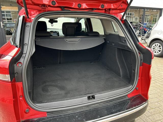 Renault CLIO Estate 1.2 TCe Intens | Bluetooth | Parkeersensoren | Navigatie | Trekhaak | Cruise control
