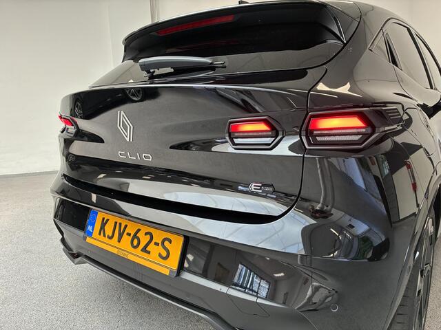 Renault CLIO 1.8 Hybrid 160 techno | Demo |