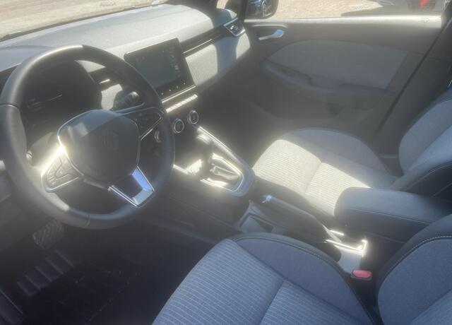 Renault CLIO 1.6 E-Tech Full Hybrid 145 techno
