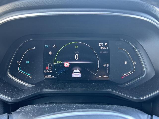 Renault CLIO 1.6 E-Tech Hybrid 140 Intens | Navigatie Via Apple & Android Carplay | Climate Control | Cruise Control | Dealer Onderhouden |