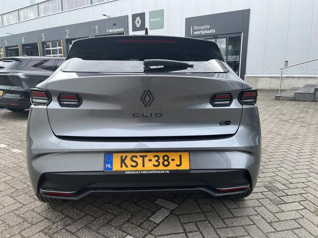 Renault CLIO 1.8 Hybrid 160 esprit Alpine l Demo Zuidoost l Vraag naar beschikbaarheid