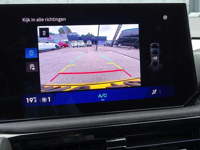Renault CLIO 1.2 TCe 115 techno | DEMO | ALL SEASON BANDEN / METALLIC LAK