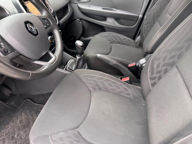Renault CLIO 0.9 TCE LIMITED NAVI AIRCO PDC LMV