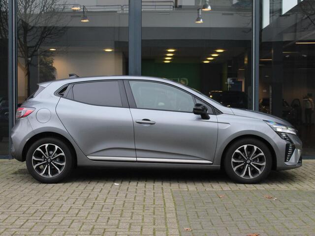 Renault CLIO TCe 90 Techno / DEMO / CAMERA / PDC A / CLIMATE / CRUISE / APPLE CARPLAY / ANDROID AUTO / PRIVACY GLASS / DAB+ / 16'' LMV