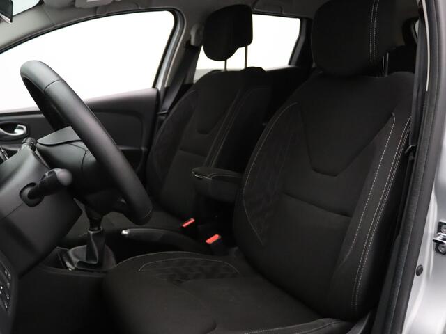 Renault CLIO Estate 90pk TCe Limited Apple Carplay/Android Auto | Airco