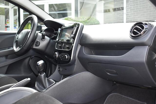 Renault CLIO Estate 0.9 TCe Intens NAVIGATIE | PARKEERCAMERA | SENSOREN VOOR+ACHTER | LED LAMPEN | PREMIUM AUDIO | DEALERONDERHOUDEN | LAGE KILOMETERSTAND