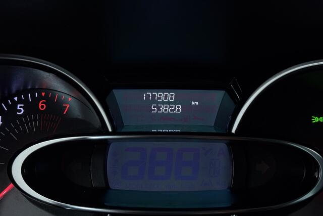Renault CLIO 0.9 TCe Limited (NAVIGATIE, CRUISE CONTROL, PARKEERSENSOREN)