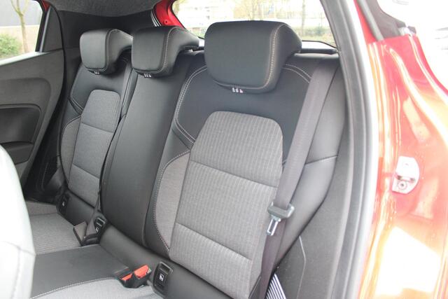 Renault CLIO 1.6 E-Tech Full Hybrid 145 techno | 360º Camera | Apple CarPlay / Android Auto | Climate Control | DAB+ |