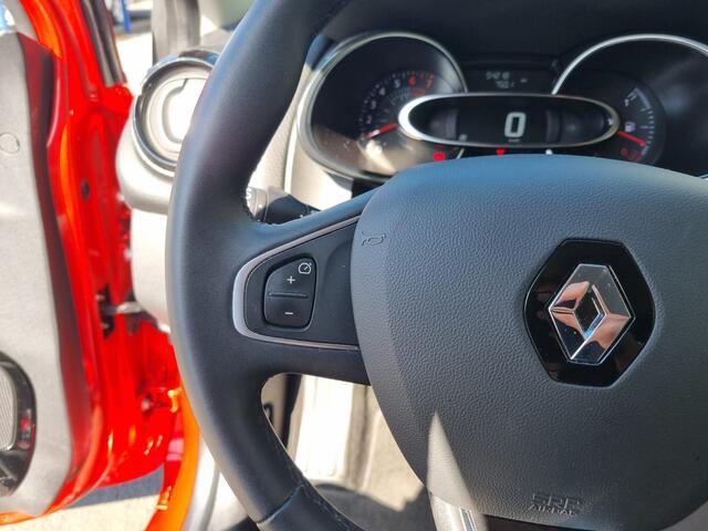 Renault CLIO Estate 0.9 TCe Limited