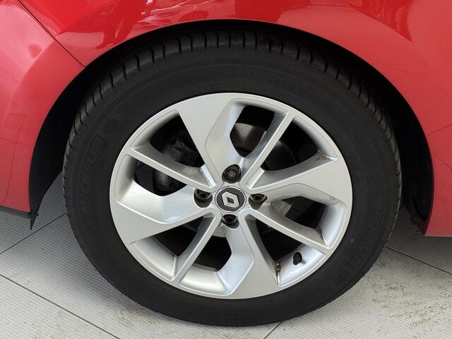 Renault CLIO 0.9 TCe Limited | Navigatie | Parkeersensoren | Cruise Control | DAB+ |