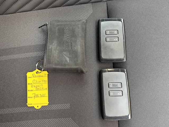 Renault CLIO 1.0 TCe 90 GPF esprit Alpine / Pack Winter / Camera 360° / Fabrieksgarantie tot 25-06-2027 / Stuur- & Stoelverwarming / Adaptief cruise control / Keyless Entry/Start / Climate control / Draadloze telefoon lader / Apple Carplay/Android Auto /
