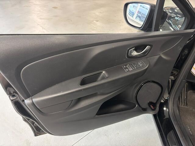 Renault CLIO Estate 0.9 TCe Limited