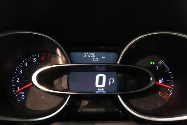 Renault CLIO 1.2 TCe Intens EDC | Climate control | LED | R-Link Navigatie | Trekhaak | Stoelverwarming | Cruise control | Key-Less |