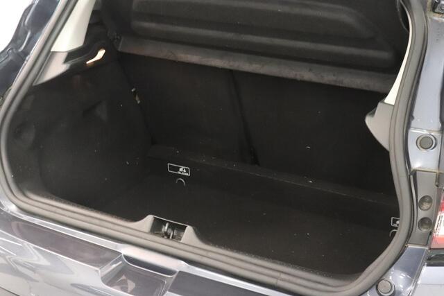 Renault CLIO 1.2 TCe Intens EDC | Climate control | LED | R-Link Navigatie | Trekhaak | Stoelverwarming | Cruise control | Key-Less |
