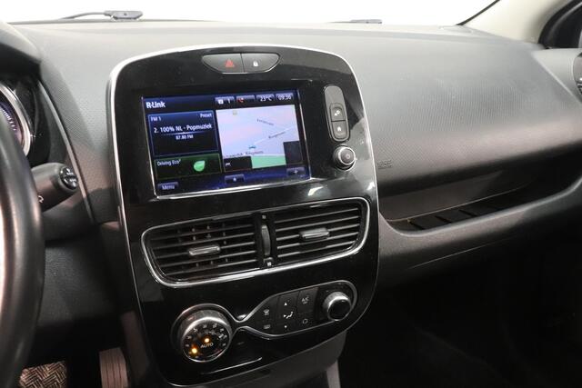 Renault CLIO 1.2 TCe Intens EDC | Climate control | LED | R-Link Navigatie | Trekhaak | Stoelverwarming | Cruise control | Key-Less |
