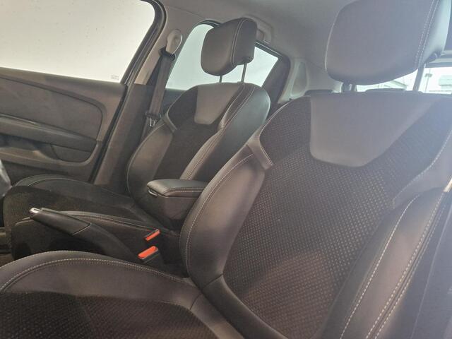 Renault CLIO 0.9 TCe Intens | TREKHAAK AFNEEMBAAR | DEALER ONDERHOUDEN | STOELVERWARMING | NAVIGATIE |
