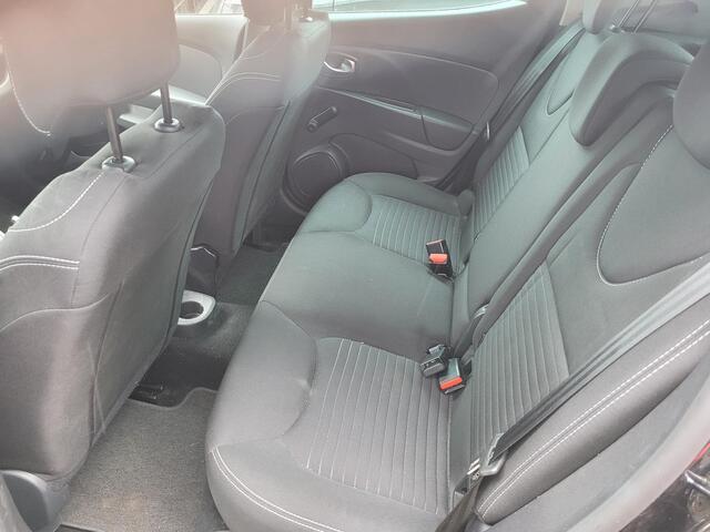 Renault CLIO 0.9 TCe Limited | Parkeerhulp | Navigatie | Airco | Cruise Control