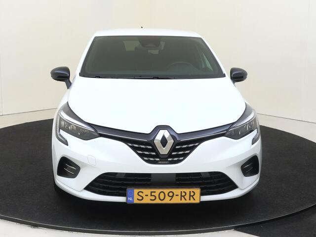Renault CLIO 1.6 E-Tech Hybrid 145 Techno | Pack Advanced Safety | Apple Carplay/Android Auto | cruise control | electronic climate control | kunstlederen/stof bekleding | LED koplampen | lichtmetalen velgen 16" | navigatiesysteem | rijstrooksensor met correctie