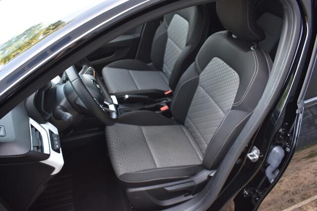 Renault CLIO 1.6 E-Tech Hybrid 145 Evolution Hybride Automaat