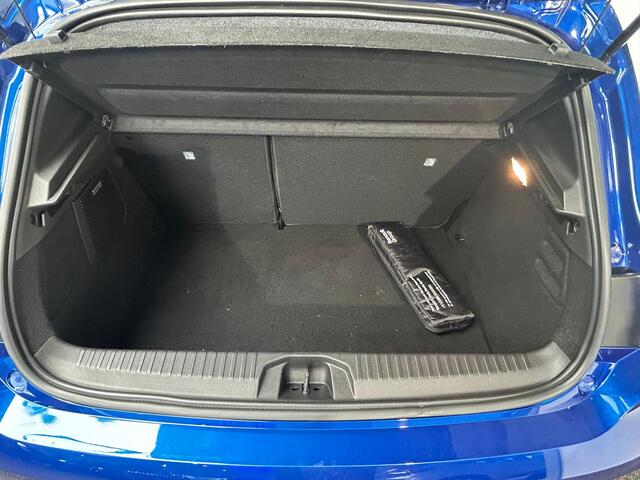 Renault CLIO 1.6 E-Tech Full Hybrid 145 esprit Alpine | BOSE Audio | Adaptive Cruise Control | Navigatie | Camera |