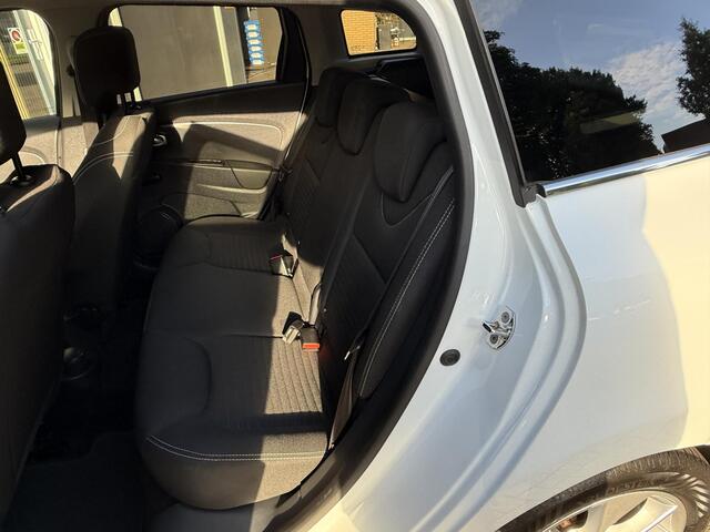 Renault CLIO Estate 0.9 TCe Limited / Airco/ Navigatie/ Cruise/ PCD/ LMV