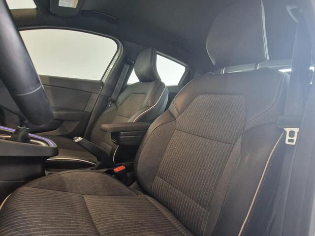 Renault CLIO 1.0 TCe Intens | NAVIGATIE | STOELVERWARMING | PARKEERSENSOREN ACHTER |