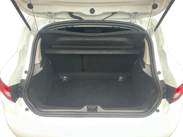 Renault CLIO 0.9 TCe Limited | Cruise | Airco | lichtmetaal |