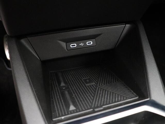 Renault CLIO Hybrid 160pk esprit Alpine | Vijf jaar garantie | Stoel- en stuurwielverwarming | 360 graden camera | Parkeersensoren rondom |