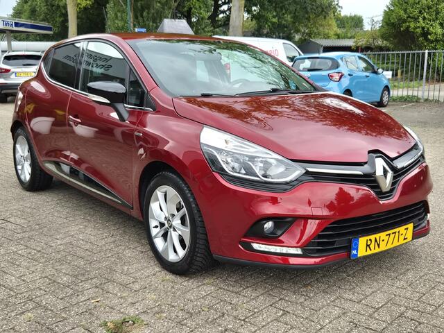 Renault CLIO 0.9 TCe Limited 5 DEURS / AIRCO / CRUISE CONTROL / 4 SEIZOENEN BANDEN / BOSE /
