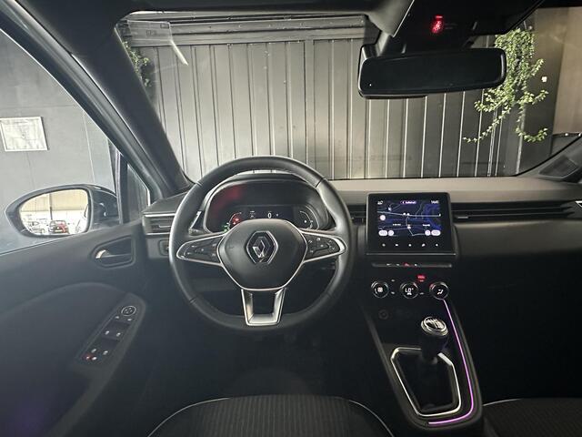 Renault CLIO 1.0 TCe 90 Techno | Sfeerverlichting | Achteruitrijcamera | Carplay | Cruise Control | Navigatiesysteem | LED Koplampen | LMV 17 |