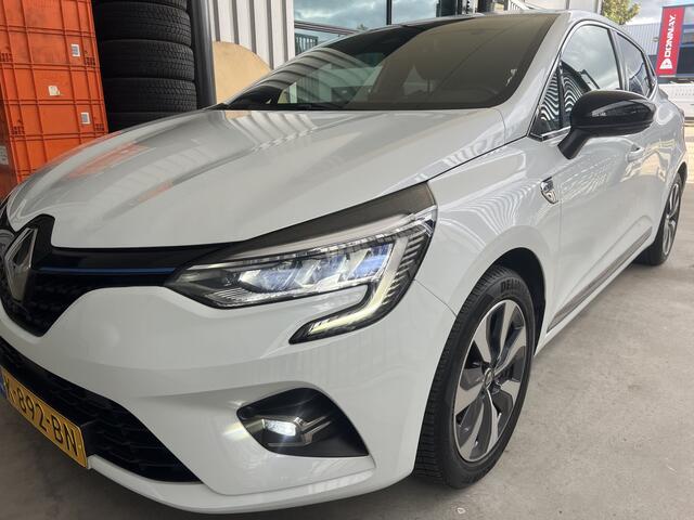 Renault CLIO 1.6 E-Tech Hybrid 140 Zen | AUTOMAAT | CAMERA | CARPLAY/ANDROID | NAVI | CRUISE CONTROL | PDC V+A | CLIMATE CONTROL | LMV 16'' | KEYLESS | LED | DAB | BLUETOOTH