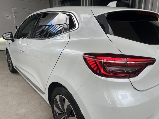 Renault CLIO 1.6 E-Tech Hybrid 140 Zen | AUTOMAAT | CAMERA | CARPLAY/ANDROID | NAVI | CRUISE CONTROL | PDC V+A | CLIMATE CONTROL | LMV 16'' | KEYLESS | LED | DAB | BLUETOOTH