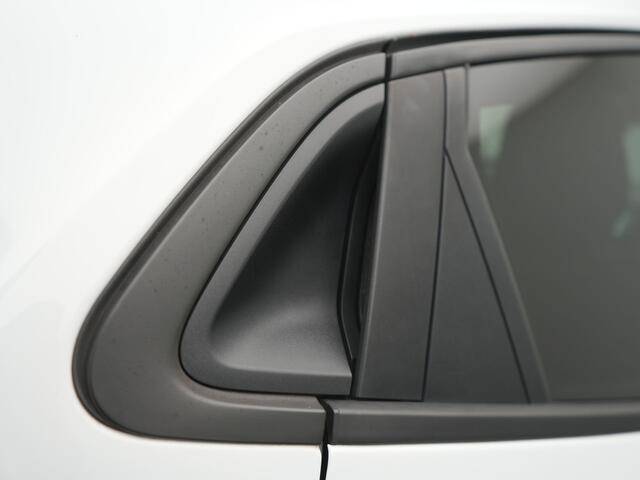 Renault CLIO TCe 90 Evolution - RIJKLAARPRIJS - Cruise Control - Lichtmetalen Velgen - Navigatie