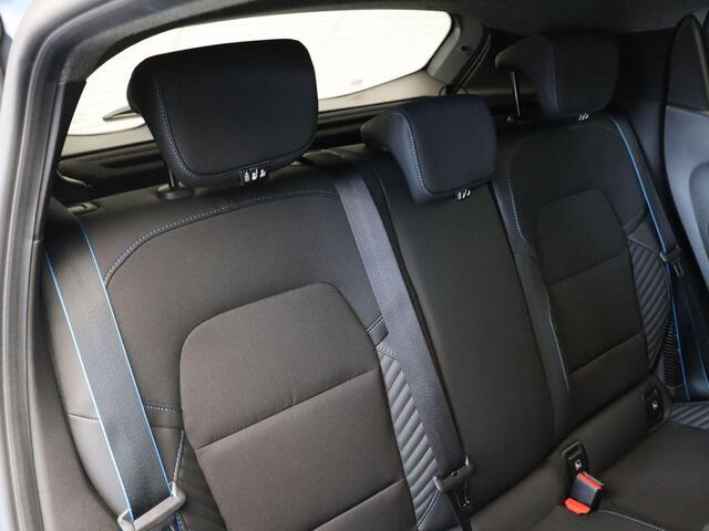 Renault CLIO E-Tech Full Hybrid 145pk esprit Alpine | Adaptive cruise control | Climate control | Sportstoelen | Apple carplay / Android auto | Achteruitrijcamera |