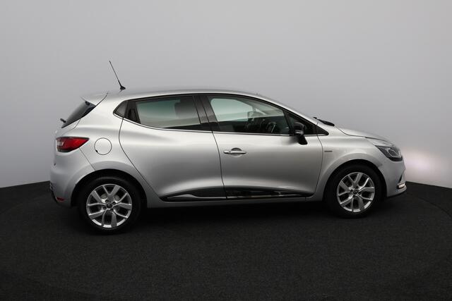 Renault CLIO 0.9 TCe Limited /Facelift! /KEYLESS! /Apple + Android /DAB+! /Navi /Airco /Cruise /Elek. pakket /Bluetooth /Multi. Leder Stuur /Isofix /LED Dagrijverl. /16"LMV /Extra getint glas /Mistlampen /PDC.