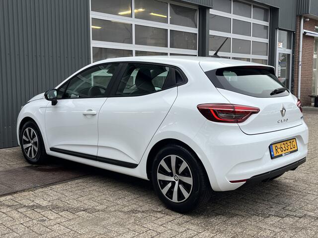 Renault CLIO 1.6 E-Tech Hybrid 145 Airco Cruise controle Carplay Telefoonverbinding Lane Assist Stuurwielbediening
