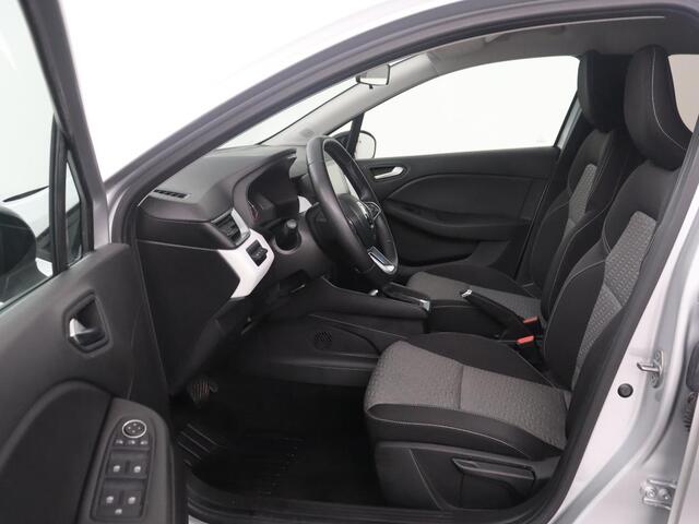 Renault CLIO 1.6 E-Tech Full Hybrid 145 esprit Alpine | SOH 93% | Cruise control | Climate control | Park assist | Navigatie | Bluetooth | Full LED