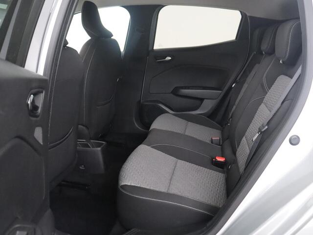 Renault CLIO 1.6 E-Tech Full Hybrid 145 esprit Alpine | SOH 93% | Cruise control | Climate control | Park assist | Navigatie | Bluetooth | Full LED