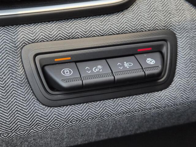 Renault CLIO 1.6 E-Tech Full Hybrid 145 techno / Fabrieksgarantie tot 09-2027 / Stuur- & Stoelverwarming / All Season Banden / 360 Graden Camera / Navigatie / Cruise Control / Apple Carplay & Android Auto / Climate Control /