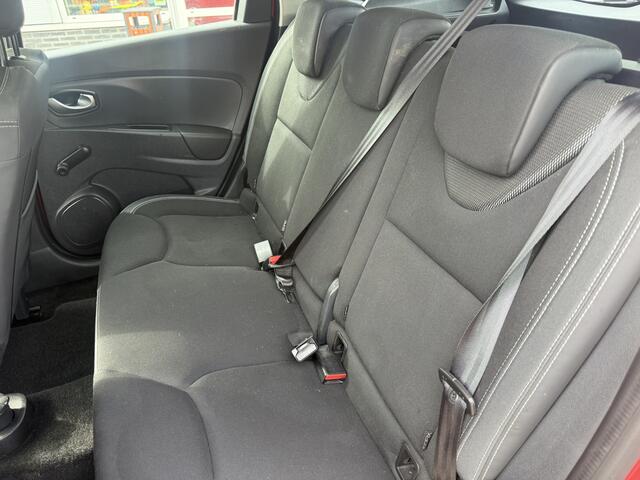 Renault CLIO Estate 0.9 Energy TCe Limited Navigatie, Parkeersnes, Airco, etc..
