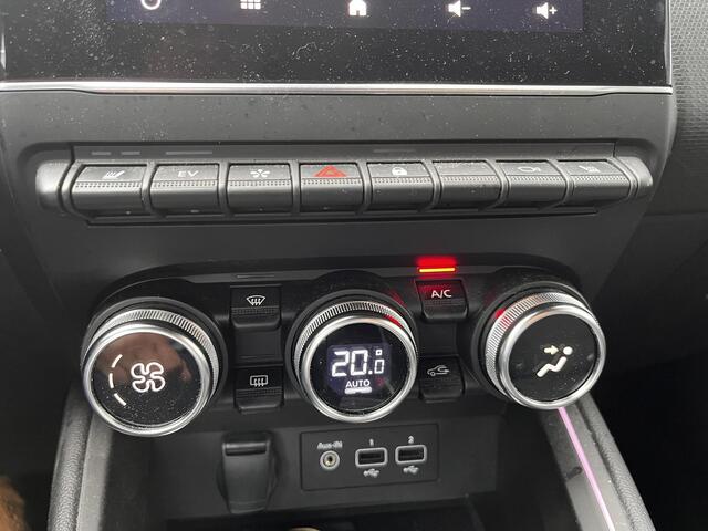 Renault CLIO 1.6 E-Tech Hybrid 145 Techno