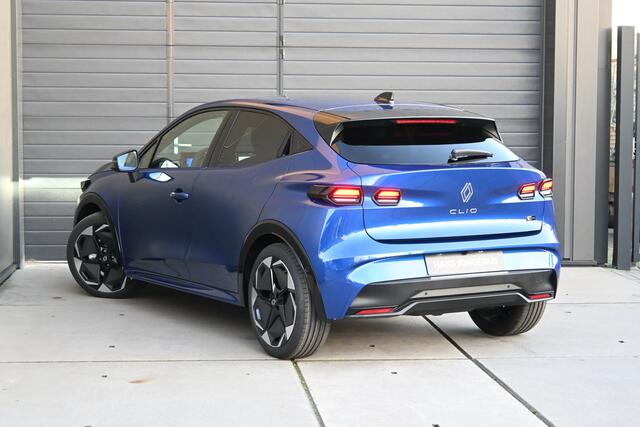 Renault CLIO esprit Alpine | Achteruitrijcamera | Draadloze telefoonoplader met magsafe technologie | Elektronisch geregelde airconditioning
