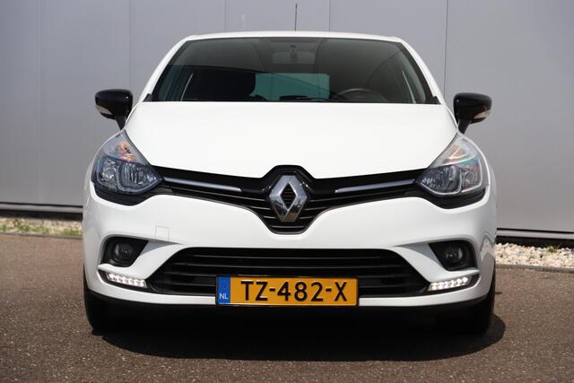 Renault CLIO 0.9 TCe Limited Trekhaak Navigatie Airco Cruise Control Bluetooth Donkere Ramen Parkeersensor