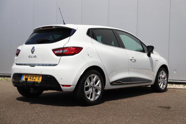 Renault CLIO 0.9 TCe Limited Trekhaak Navigatie Airco Cruise Control Bluetooth Donkere Ramen Parkeersensor